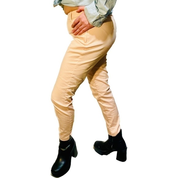 H&M Peach Stretch Pants With Side Zipper And Belt Loops Size 10 - Picture 3 of 4